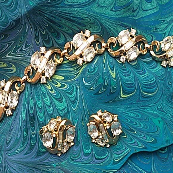 Trifari Jewelry - Vintage!!!  Trifari Bracelet & Earring Set